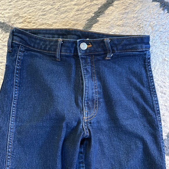 H&M &Denim Skinny High Waist Ankle Length Jeans. No front pockets; well loved - Picture 2 of 4